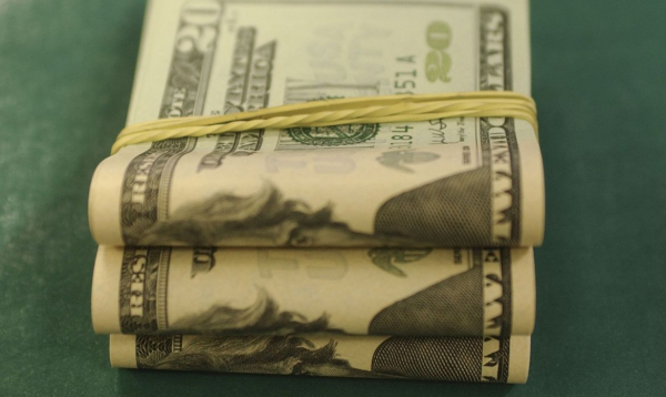 Dólar cai para R$ 5,03 e fecha no menor valor desde 15 de junho